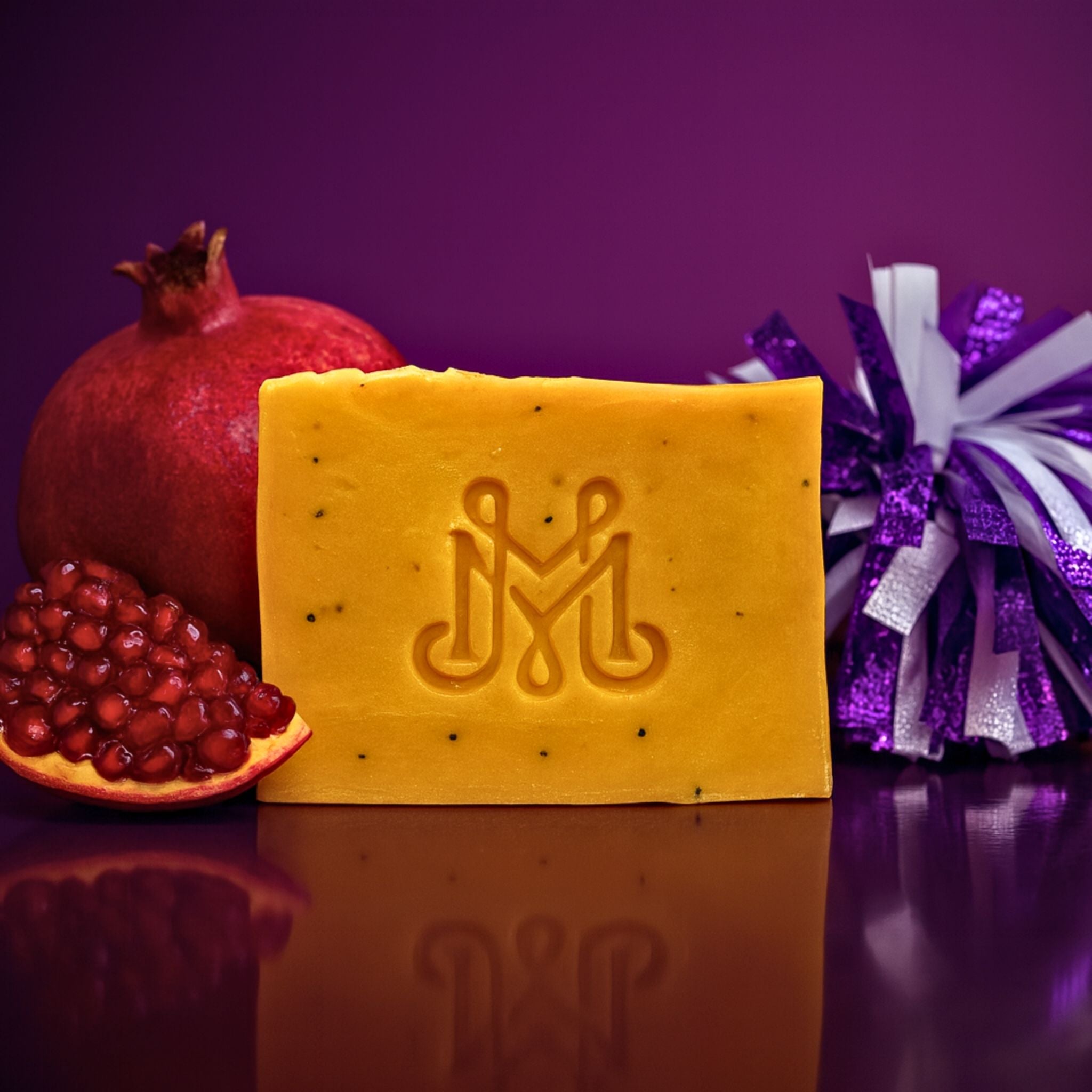 Pom Pom Girl | 4.25-5oz Soap Bar | Botanic – Pomegranate & Pear Soap (Feminine, Fruity, Playful)